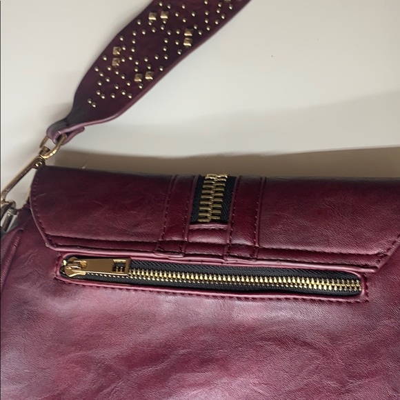 Maroon cross body bag - Picture 4 of 5